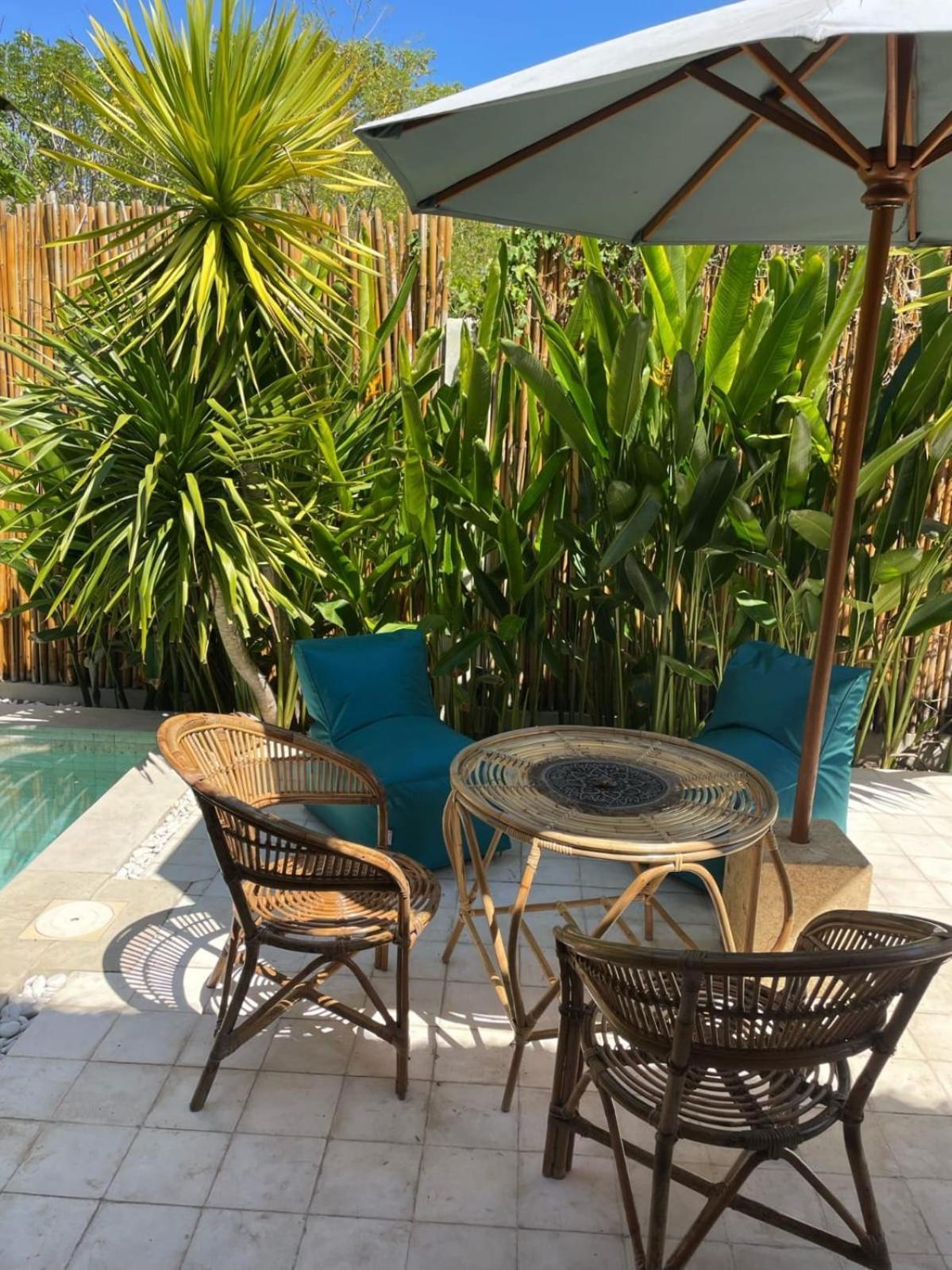 Hotel Tipsea Turtle Gili Air Exterior foto